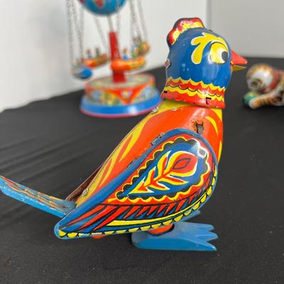Tin Toy Lot