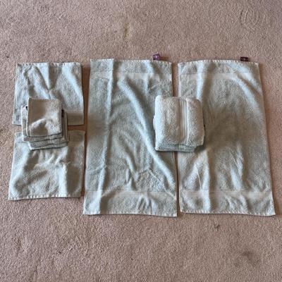 Wamsutta, Martha Stewart Collection, Biltmore and More 100% Cotton Towels (PB-DZ)