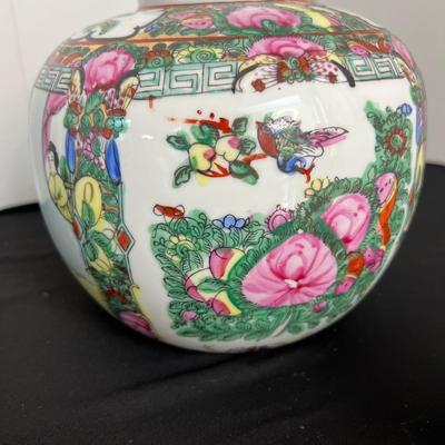 Vintage Chinese Famille Rose Medallion Ceramic Lot