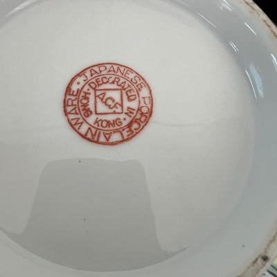 Vintage Chinese Famille Rose Medallion Ceramic Lot