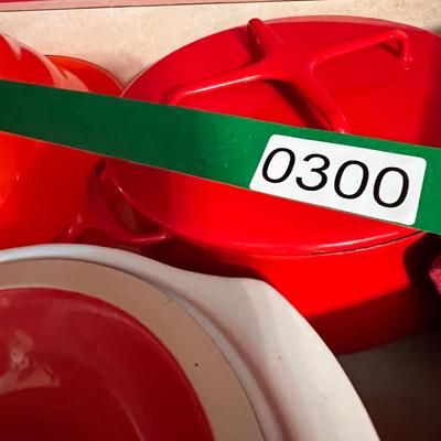 Kitchenware - Glass Dansk, Pyrex, Halls, Cerutil Stoneware