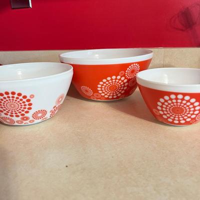 Kitchenware - Glass Dansk, Pyrex, Halls, Cerutil Stoneware