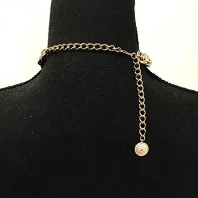 Beautiful gold, toned, choker, necklace, vintage, marked, signed