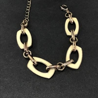 Enameled chain link bracelet