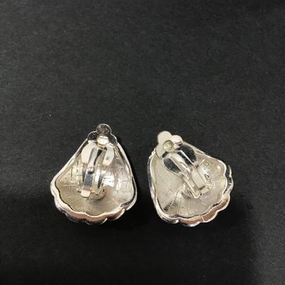 Vintage clip on earrings