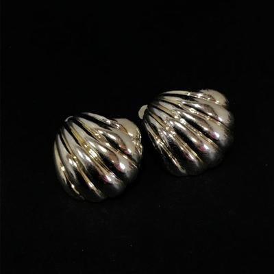 Vintage clip on earrings