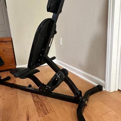 Body by Jake Bun & Thigh Rocker with 4 Resistance Bands