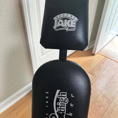 Body by Jake Bun & Thigh Rocker with 4 Resistance Bands