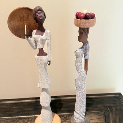 Two very cool African women figures