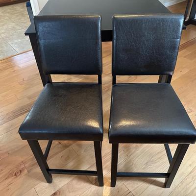 Black Counter Height Table & Chairs