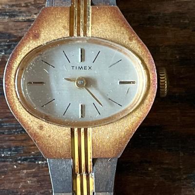 Sale Photo Thumbnail #30: Various brands see photos untested and sold as-is no warranty given