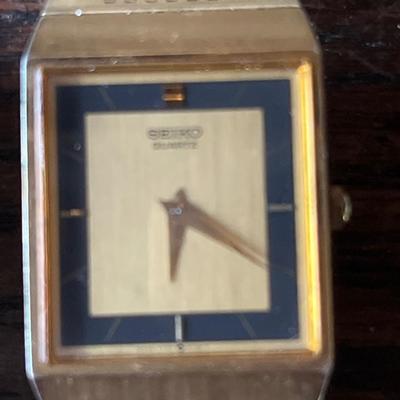Sale Photo Thumbnail #28: Various brands see photos untested and sold as-is no warranty given