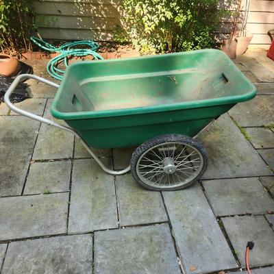 Garden Yard Farm Green Cart Wheelbarrow Smart Carts w Pneumatic Spoked Wheels