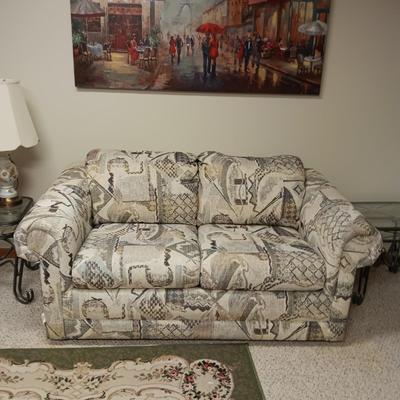 BARELY USED LOE SEAT