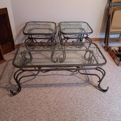 COFFEE TABLE WITH MATCHING END TABLES