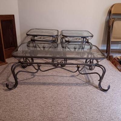 COFFEE TABLE WITH MATCHING END TABLES