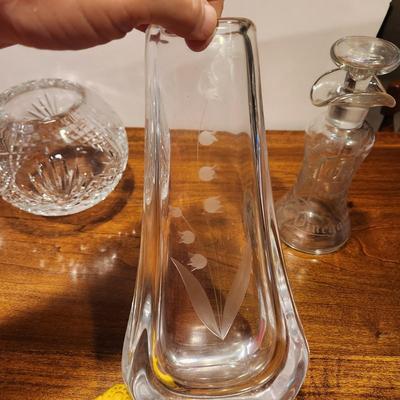 Lot of 4 Decanter Made in Italy ,Wedgwood Bowl, Vase, Vinegar bottle