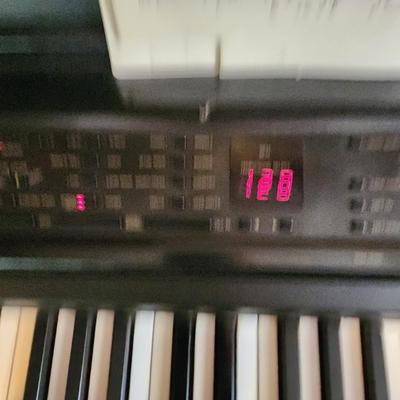 Vintage Yamaha Clavinova CVP8 Advance Wave Memory Digital Piano Keyboard Bench & Books