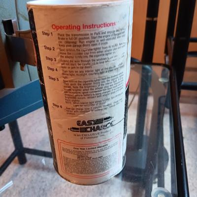 WORKING SKYLINE SLIDE PROJECTOR PLUS VINTAGE THREAD GUM, TIRE REPAIR KIT, AND CAR CHARGER