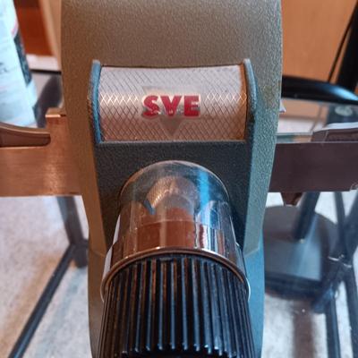 WORKING SKYLINE SLIDE PROJECTOR PLUS VINTAGE THREAD GUM, TIRE REPAIR KIT, AND CAR CHARGER