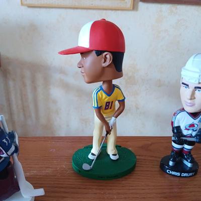 4 ATHLETE BOBBLEHEADS