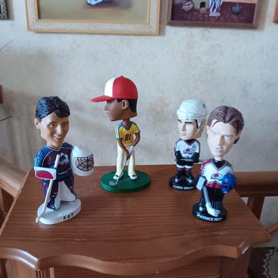4 ATHLETE BOBBLEHEADS
