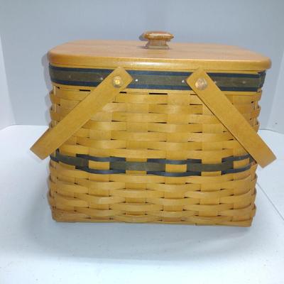 Longaberger Splint Wood Basket with Lid