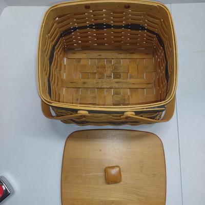 Longaberger Splint Wood Basket with Lid