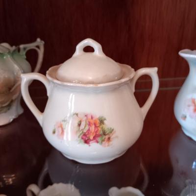GLASS SWAN AND 2 CREAM AND SUGAR SETS