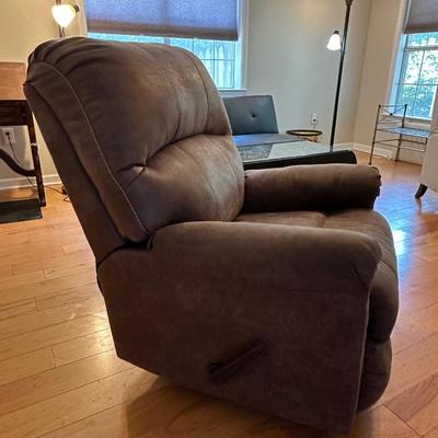 Oversized Recliner