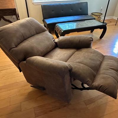 Oversized Recliner