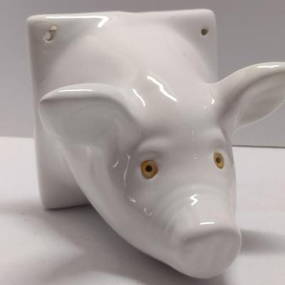 Porcelain Pig Design Wall Hook