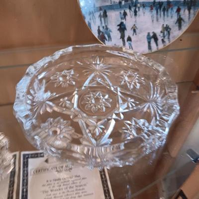 3 THOMAS KINKADE'S YULETIDE MEMORIES COLLECTORS PLATES PLUS MORE