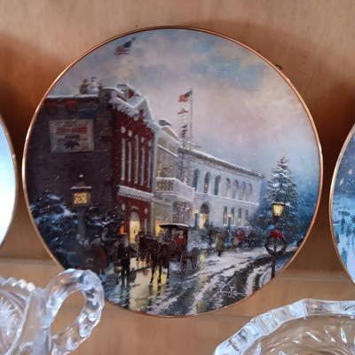 3 THOMAS KINKADE'S YULETIDE MEMORIES COLLECTORS PLATES PLUS MORE