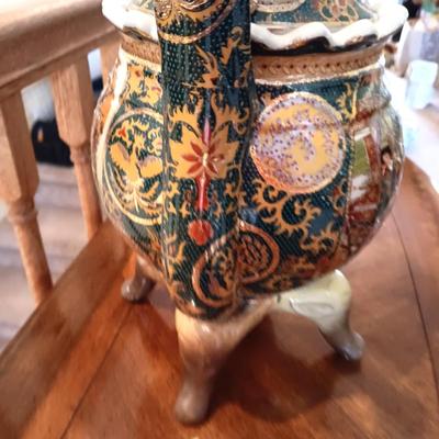 JAPANESE ROYAL SATSUMA VASE AND 2 PORCELAIN EGGS