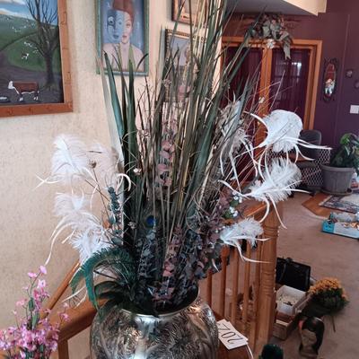 LARGE VASE WITH DRIED FOLIAGE, PANDA BEAR AND BUD VASE