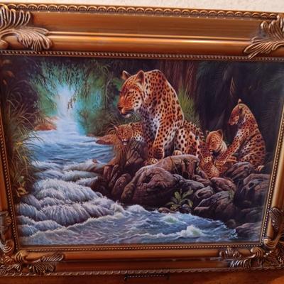 LEOPARD PICTURE "WATCHFUL EYE" BY CRAIG BONE AND DRIED FOLIAGE IN A BASKET