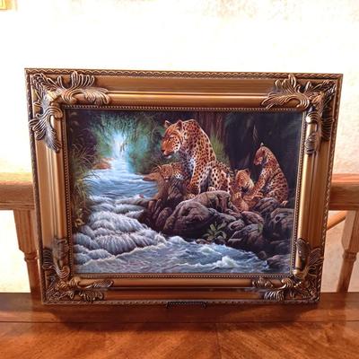 LEOPARD PICTURE "WATCHFUL EYE" BY CRAIG BONE AND DRIED FOLIAGE IN A BASKET