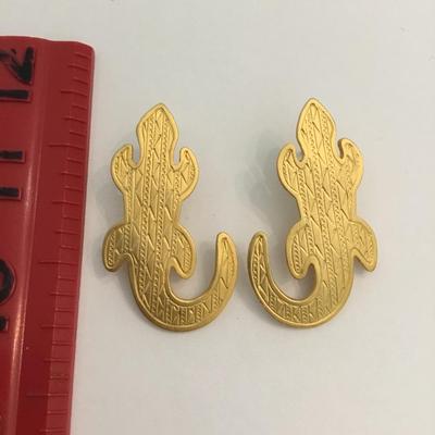 Vintage southwestern, Gago stud earrings, engraved gold collectible, signed JJ
