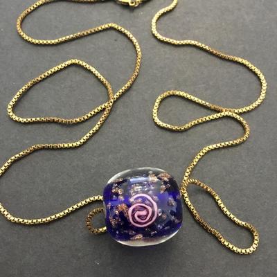 Beautiful vintage Glass beaded necklace
