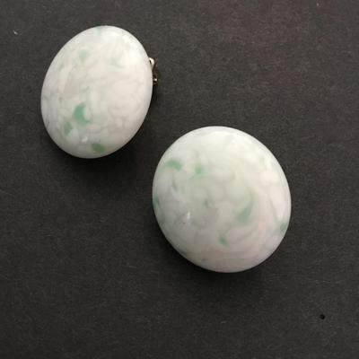 Vintage jadeite circular clip on earrings