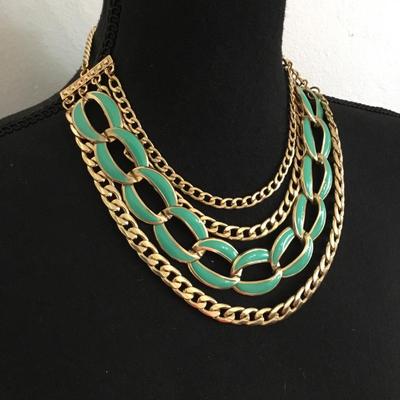 Beautiful MIKA statement necklace