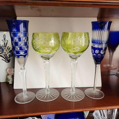 Lot of 4 Crystal Wine Glasses 2 Blue Cut to Clear 2 Yellow/Green Cut to Clear
