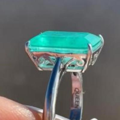 925 COLUMBIAN EMERALD RING