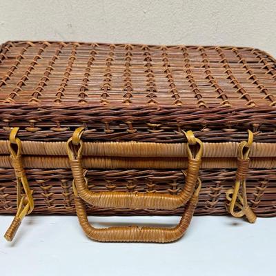 Vintage Wicker Picnic Basket Case