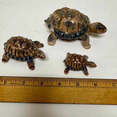 Set of 3 Wade Porcelain Tortoise Figurines