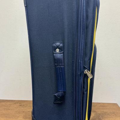 Nautica Open Seas Large Luggage 27" Navy and Yellow Spinner Style