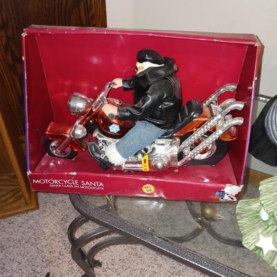 BIG MOUTH BILLY BASS, MOTORCYCLE SANTA, MUSICAL DANCING SANTA AND MORE