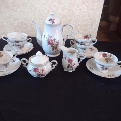 FINE CHINA TEA OR COFFEE SERVICE FOR 6