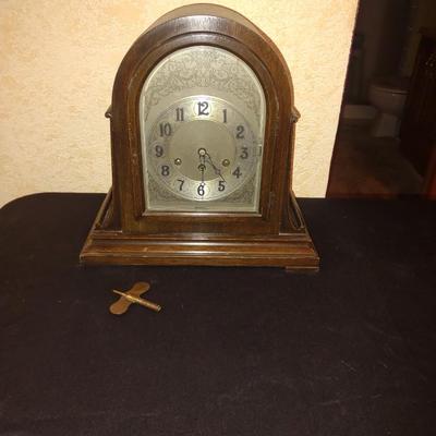 HERSCHEDE LEVER WESTMINSTER MANTLE CHIME CLOCK WITH KEY
